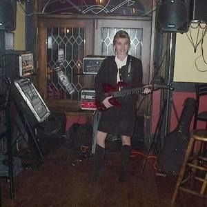 Meet your Posher, Kelly